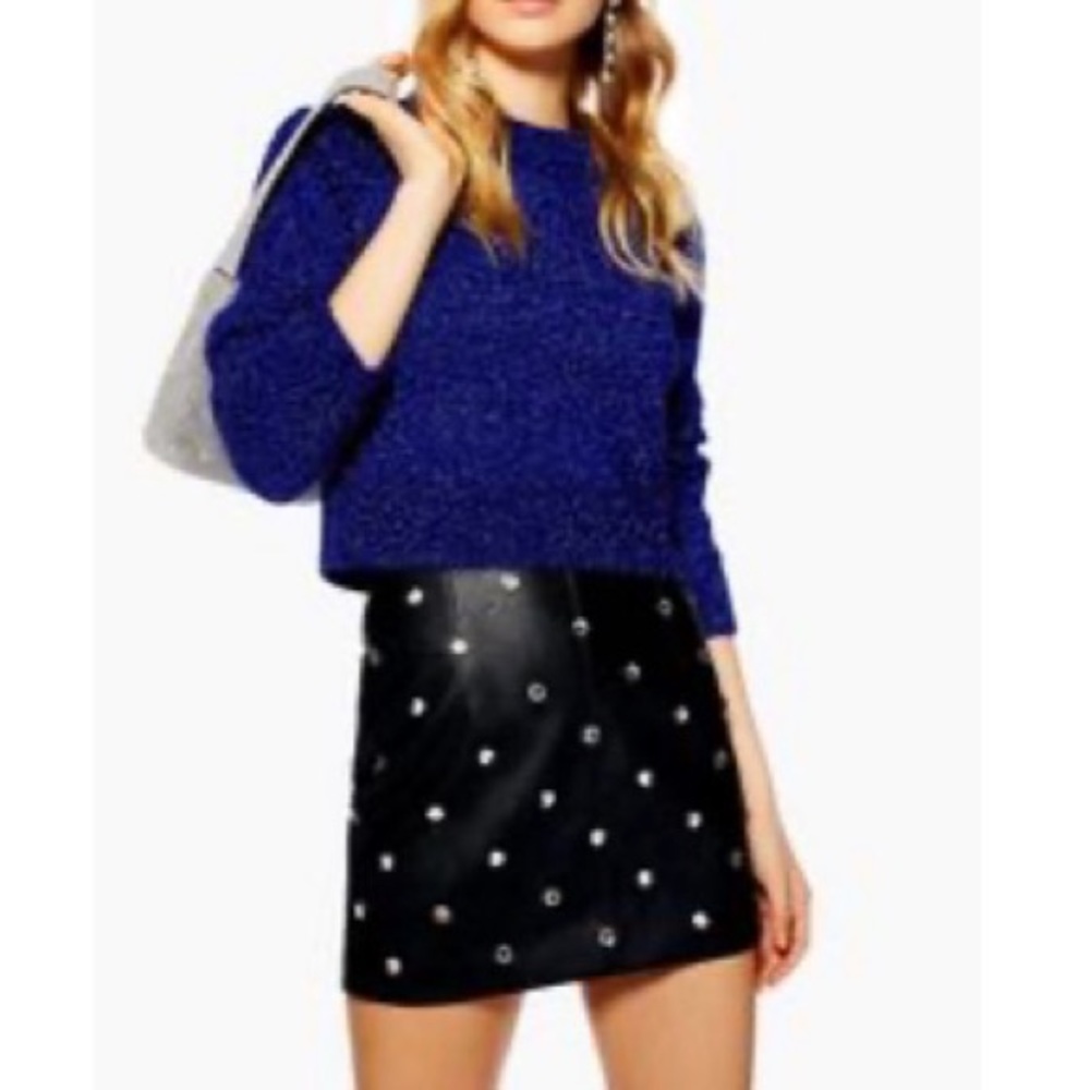 🔥SALE $10🔥 Topshop sparkly tinsel crop sweater